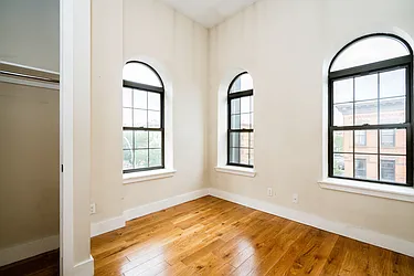 Rented by SCOUTBK.COM