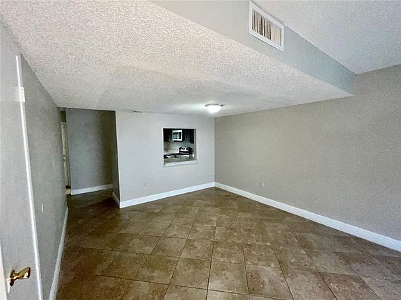 3rd image of 4263 S SEMORAN BOULEVARD #9
