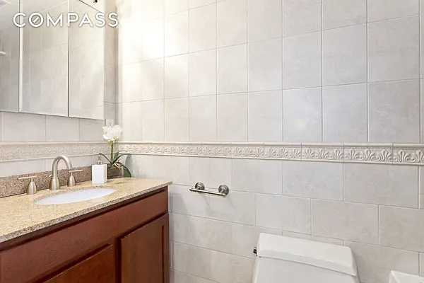 Sold by Compass | media 20