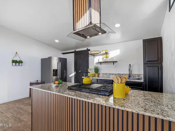 148 Papaya St, El Paso, TX 79915