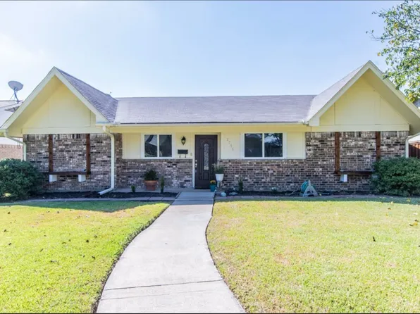 2756 Hollandale Ln, Farmers Branch, TX 75234