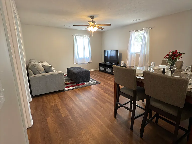 2815 S 6th St #2 — Photo 16