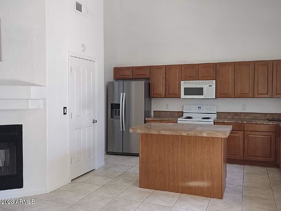 4th image of 4333 E Desert Marigold Dr