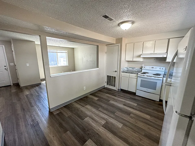 1561 Salishan St SE #1561 — Photo 11