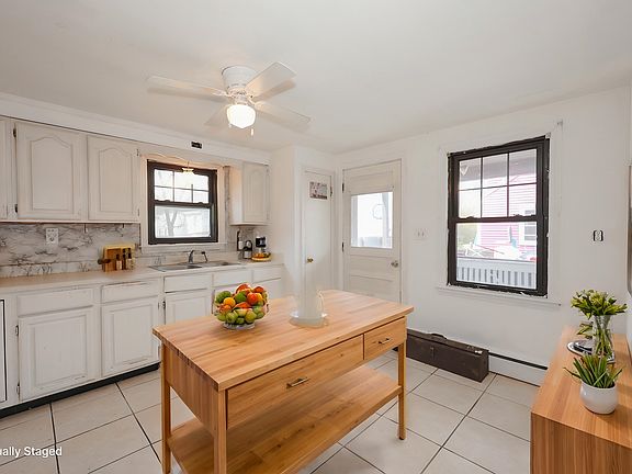 4th image of 6 Theodore Avenue