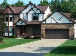 1442 N Creek Rd, Lake View, NY 14085