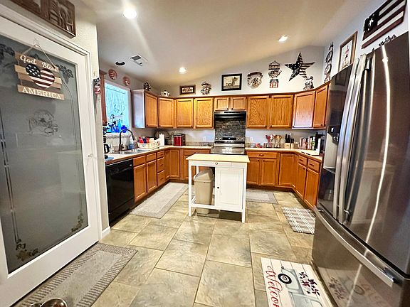4th image of 2993 Swan Meadows Dr