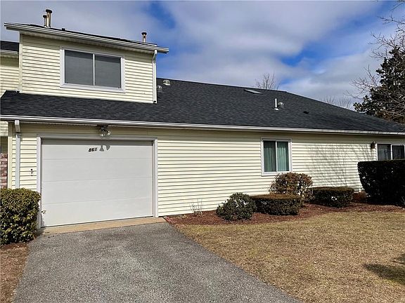 2nd image of 861 Stratford Ln