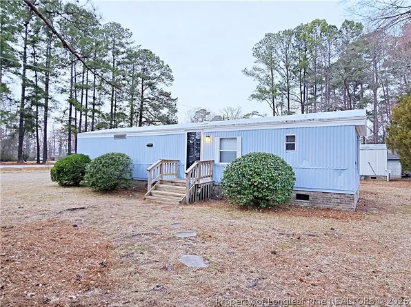 826 Rembrandt Dr, Fayetteville, NC 28314