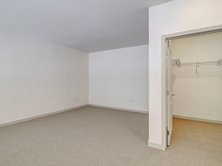 Venue Apartments — Photo 33