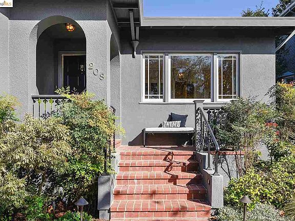 3rd image of 208 Highland Ave