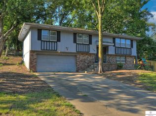 1120 Grandview St, Bellevue, NE 68005