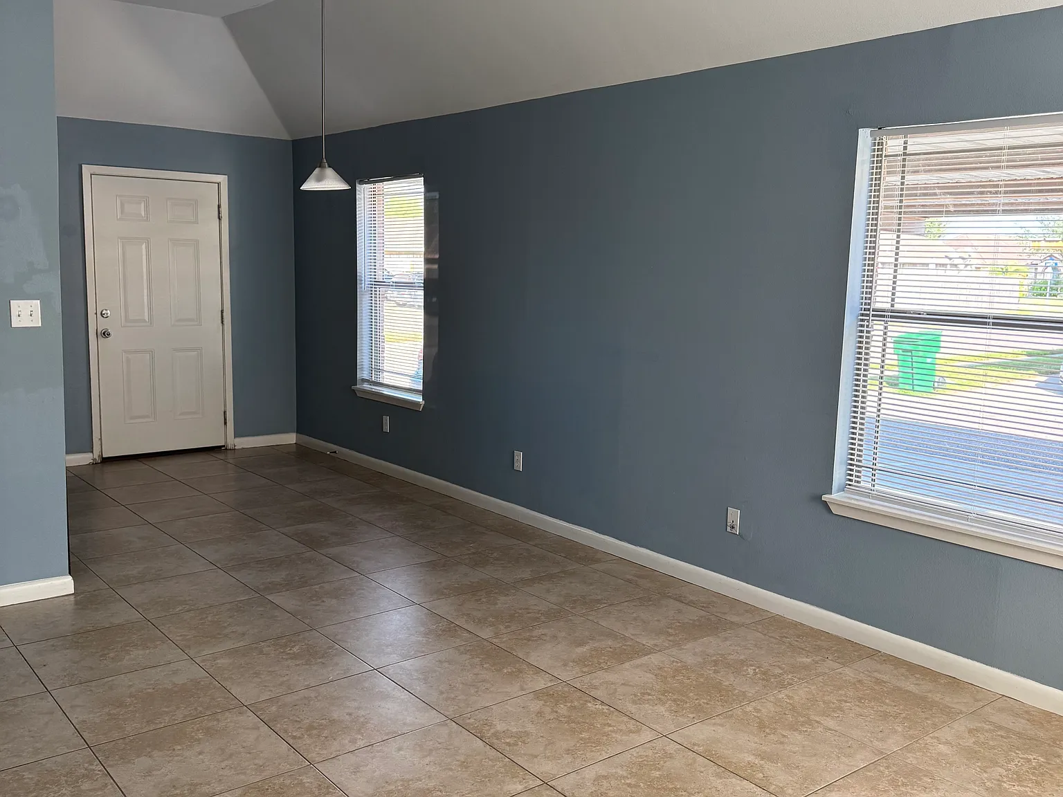 3801 S Radisson Ave — Photo 2