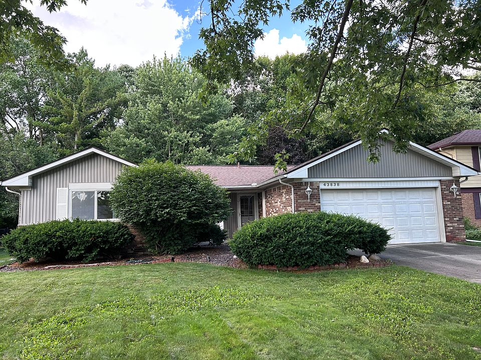 1st image of 43838 Leeann Ln