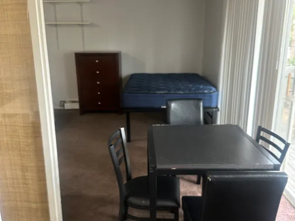 815 S State St #16, Ann Arbor, MI 48104