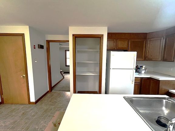 5th image of 268 College Hwy #268