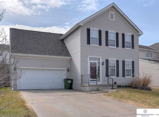 19315 Holmes St, Omaha, NE 68135