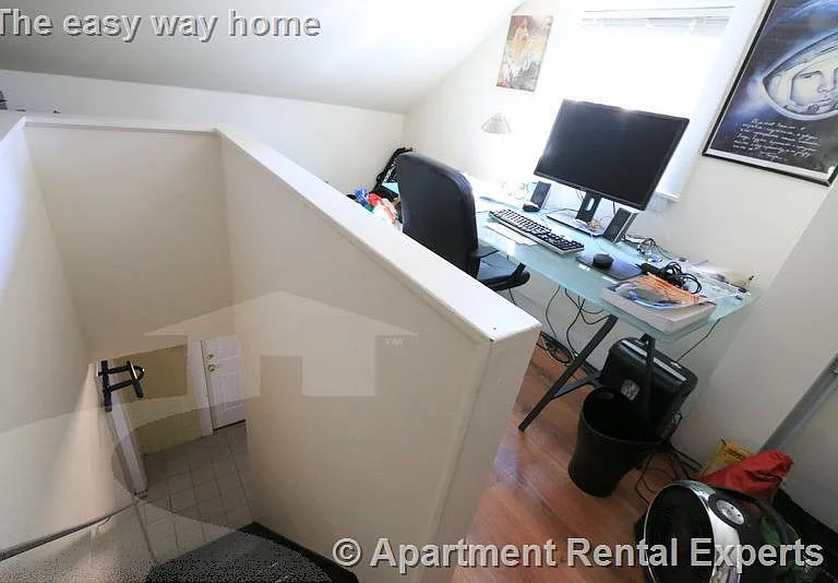 400 Franklin St #4 — Photo 7