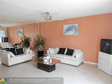 2nd image of 1005 Ellesmere #A