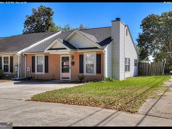 3rd image of 1802 Wilson Pl
