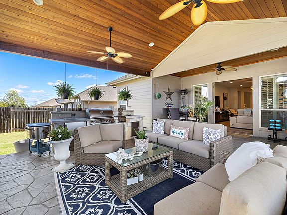 2nd image of 116 Crossvine Trl