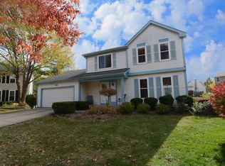 7331 Selig Pl, Downers Grove, IL 60516