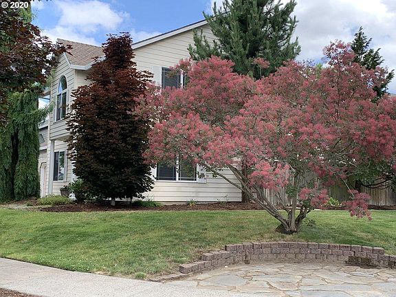 3rd image of 3252 NE 12th Ave
