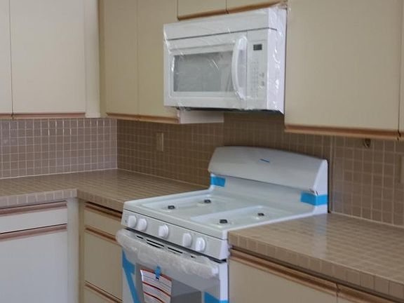 5th image of 1818 Glendon Ave APT 302