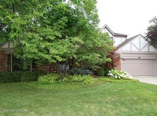 1029 N Carlyle Ln, Arlington Heights, IL