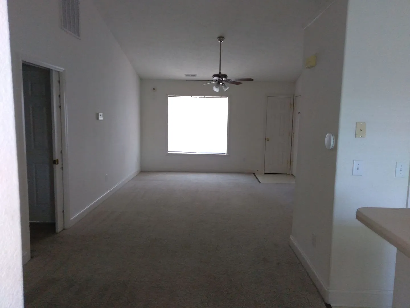 139 John Court — Photo 3