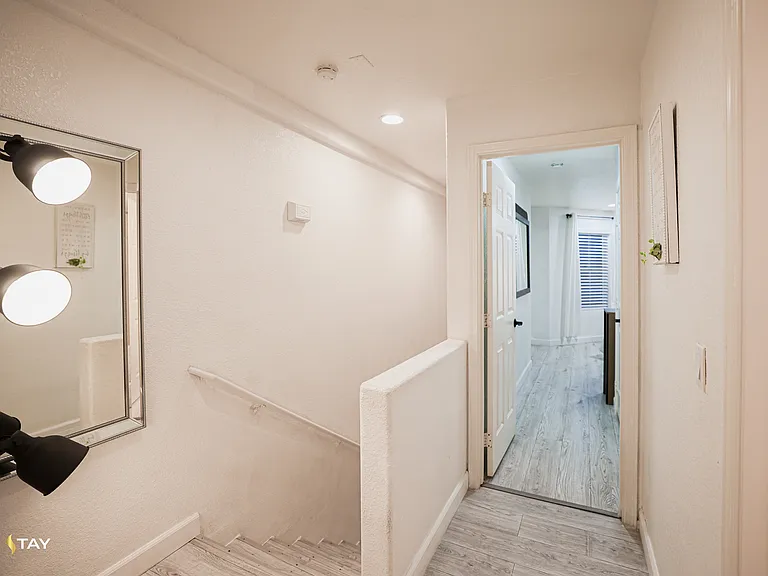 1505 N Center St #220 — Photo 10