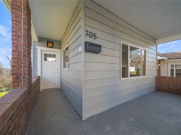 705 Burbridge St, McKeesport, PA 15133