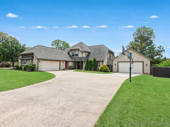4726 E 105th Pl, Tulsa, OK 74137