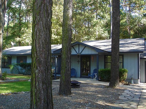 3rd image of 690 Cypress Creek Dr