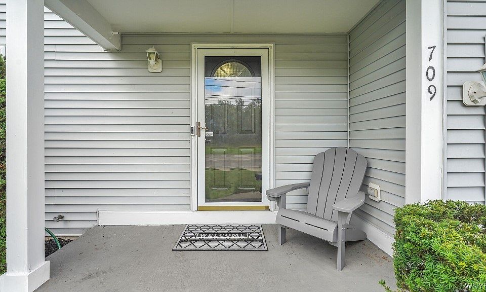 709 N French Rd Buffalo, NY, 14228 Apartments for Rent Zillow