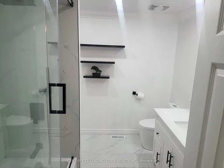 63 Nabob Cres — Photo 14