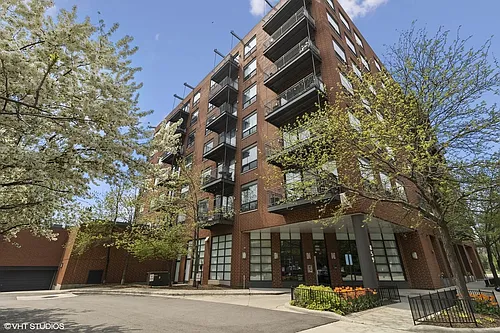 859 W Erie St #709 Photo 1