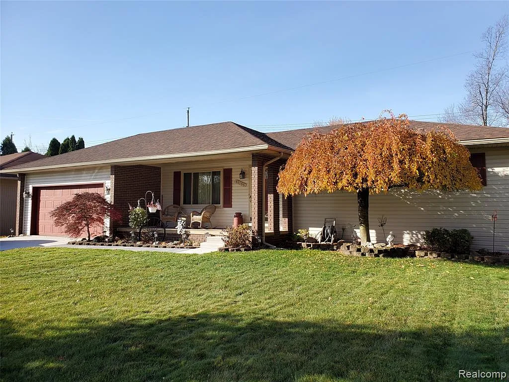 45199 Fairchild Rd photo 1