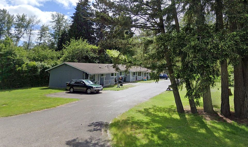 1st image of 12404 28th Ave E