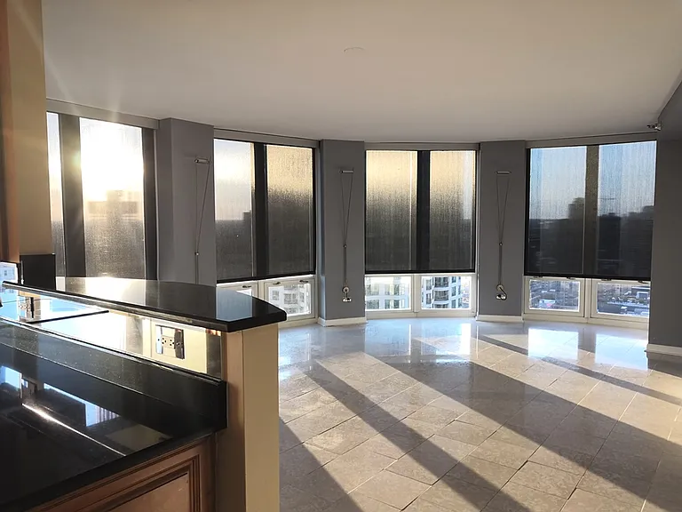 345 N La Salle Dr #3901 — Photo 8