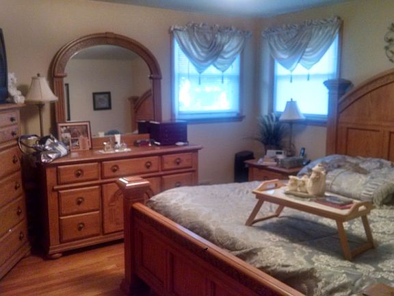 5th image of 915 Watermolen Ave