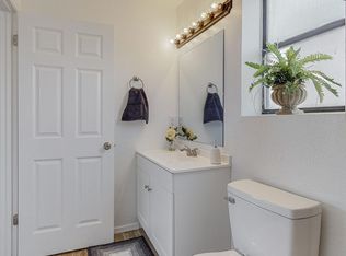 1704 Lee Loop NE, Rio Rancho, NM 87144