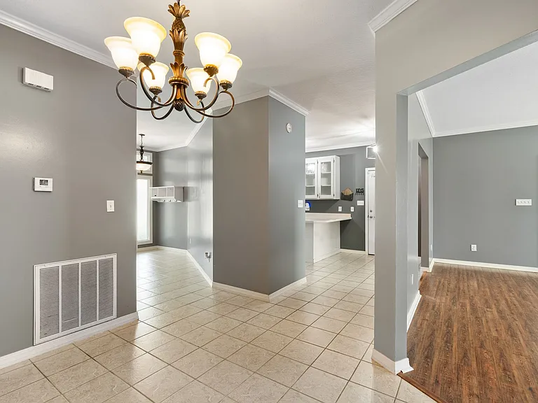 330 Boggy Hollow Rd — Photo 6