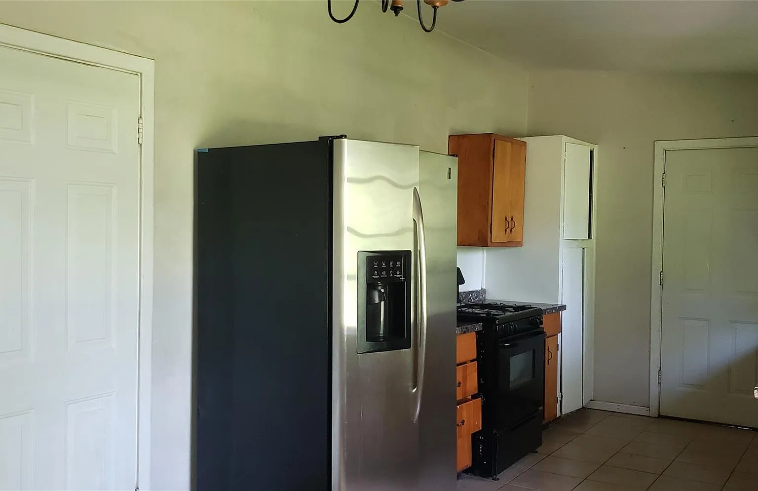 3 bed, 2.0 bath, 1533 sqft, $1,800 — Photo 1