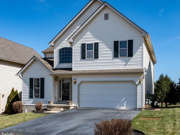 775 Thomas Armor Dr, Windsor, PA 17366