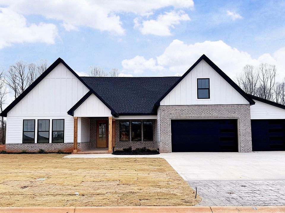 1st image of 3021 Akins St Lot 35