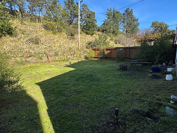 2nd image of 641 Foothill Dr