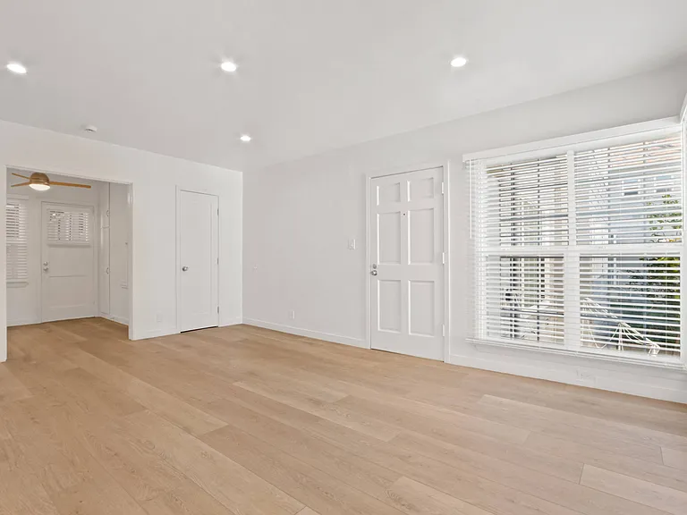 805 23rd Street — Photo 2