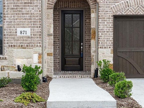 3rd image of 871 Mountain Laurel Dr