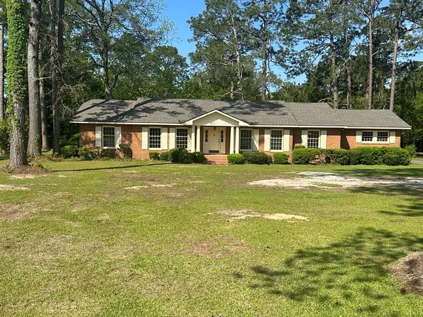 1300 S Hutchinson Ave, Adel, GA 31620